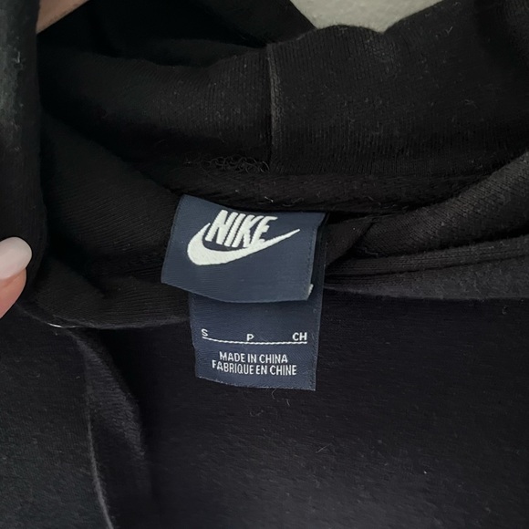 Nike Hoodie - Picture 5 of 9